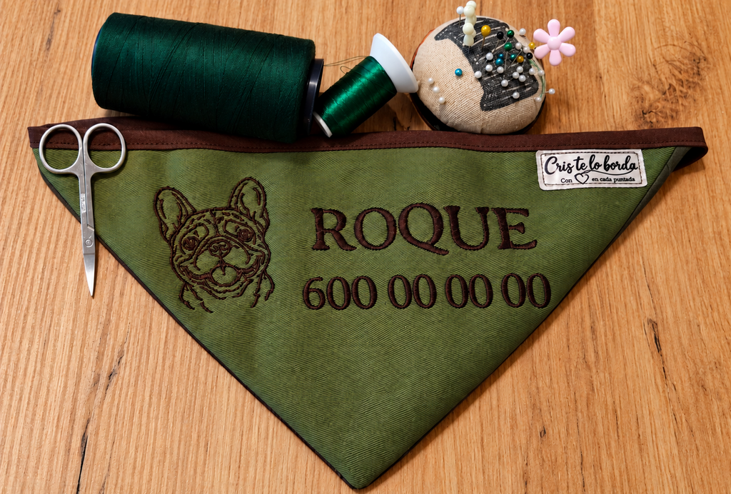 Pañuelo personalizado para mascotas con nombre y teléfono